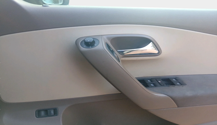 2012 Skoda Rapid AMBITION 1.6 TDI CR MT PLUS, Diesel, Manual, 2,36,476 km, interior