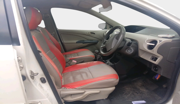 2014 Toyota Etios GD, Diesel, Manual, 1,97,319 km, interior