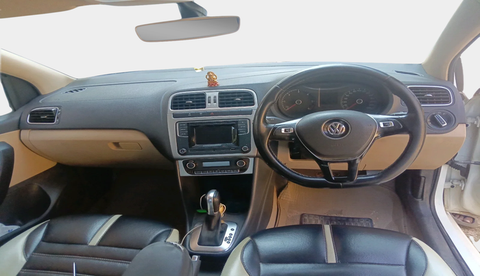 2016 Volkswagen Ameo HIGHLINE DSG 1.5 DIESEL , Diesel, Automatic, 1,11,556 km, interior