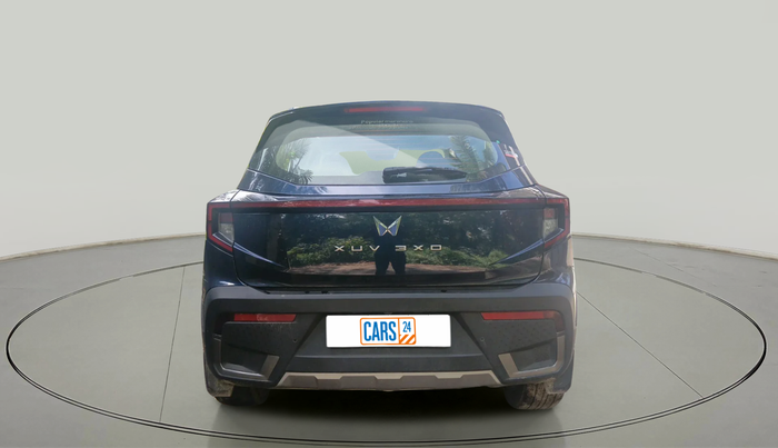 2024 Mahindra XUV 3XO AX5L 1.2 TGDi AT, Petrol, Automatic, 26,770 km, exterior