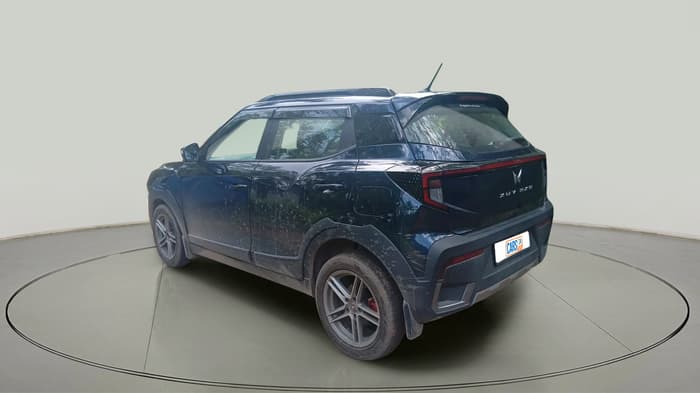 2024 Mahindra XUV 3XO AX5L 1.2 TGDi AT, Petrol, Automatic, 26,770 km, exterior