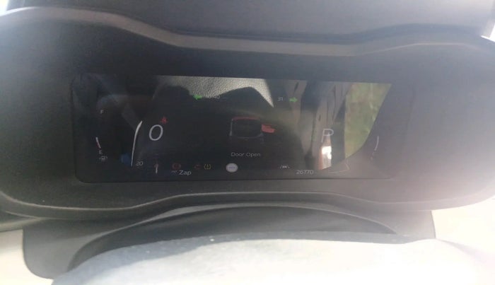 2024 Mahindra XUV 3XO AX5L 1.2 TGDi AT, Petrol, Automatic, 26,770 km, interior