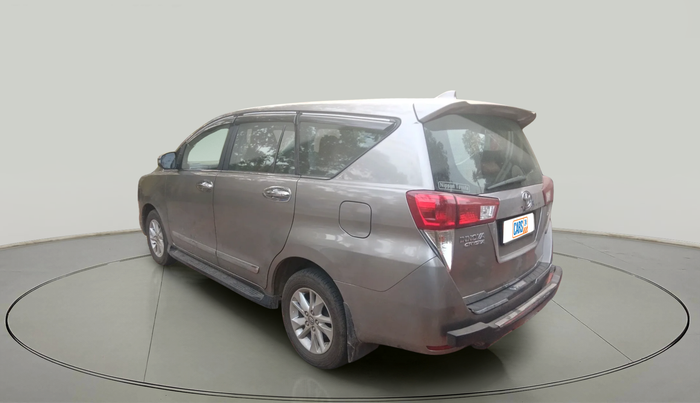 2017 Toyota Innova Crysta 2.4 VX 7 STR, Diesel, Manual, 1,02,298 km, exterior