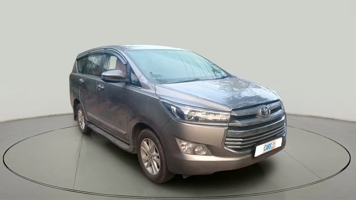 2017 Toyota Innova Crysta 2.4 VX 7 STR, Diesel, Manual, 1,02,298 km, exterior