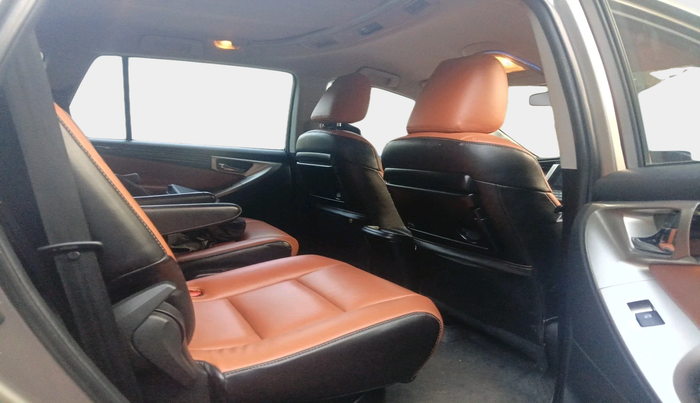 2017 Toyota Innova Crysta 2.4 VX 7 STR, Diesel, Manual, 1,02,298 km, interior