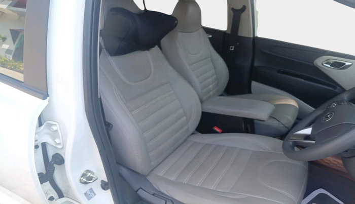 2022 Hyundai AURA SX PLUS 1.2 AMT, Petrol, Automatic, 53,101 km, interior