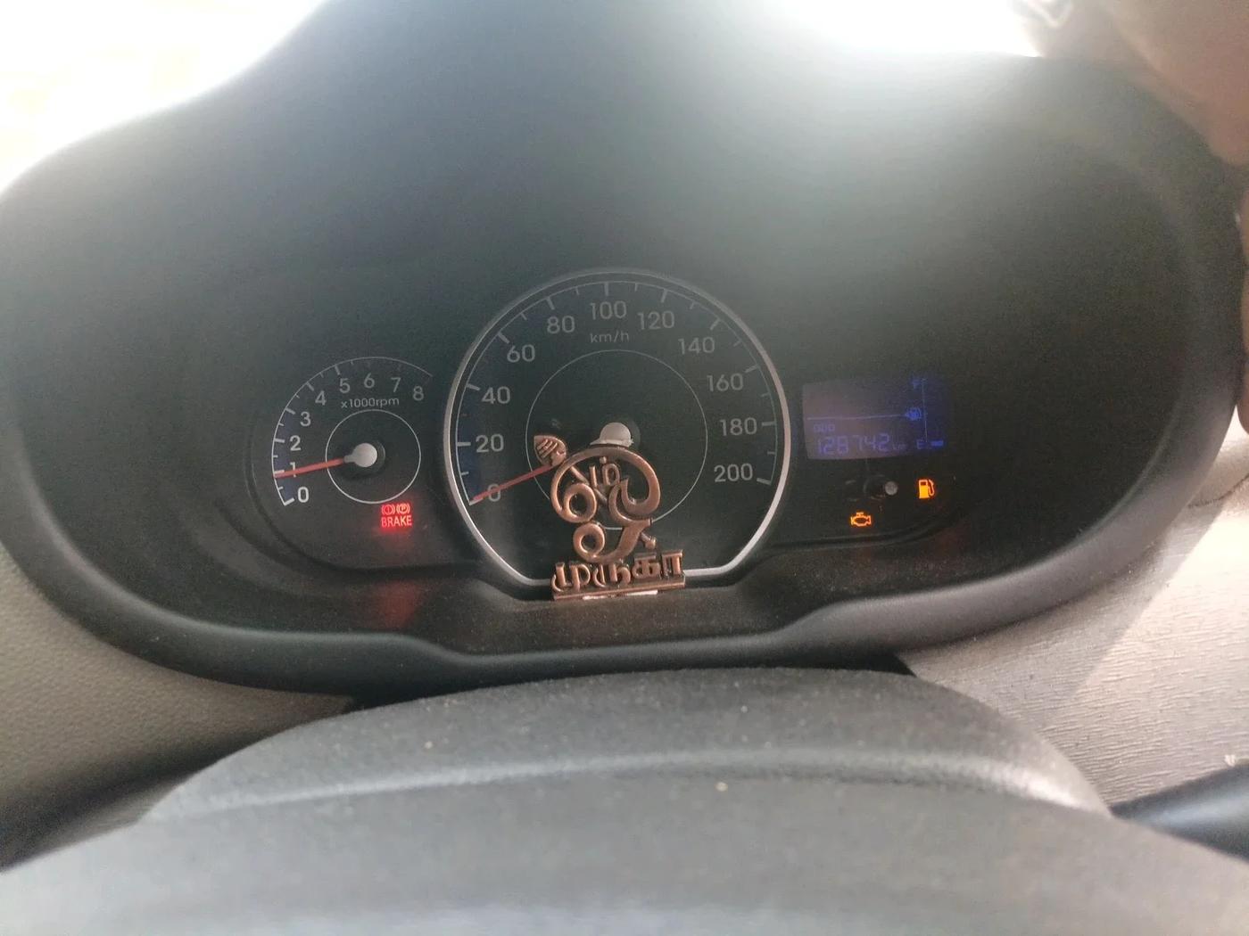 2011 Hyundai i10 ERA 1.1, Petrol, Manual, 1,28,742 km, interior