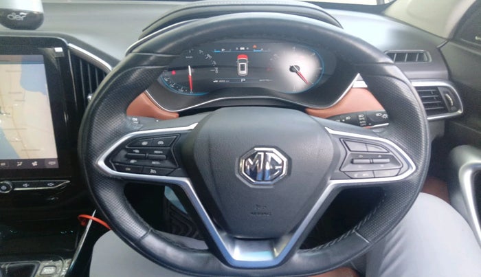 2021 MG HECTOR PLUS SHARP 1.5 PETROL TURBO CVT 6-STR, Petrol, Automatic, 60,776 km, interior