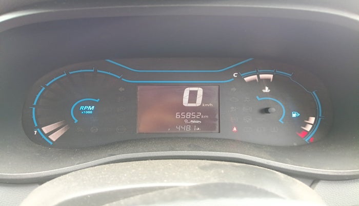 2021 Renault Kwid RXT 1.0 (O), Petrol, Manual, 65,852 km, interior