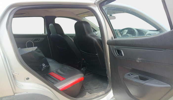 2021 Renault Kwid RXT 1.0 (O), Petrol, Manual, 65,852 km, interior