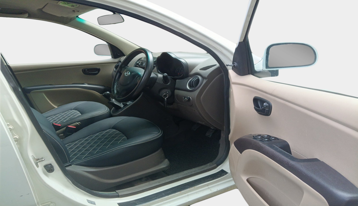 2015 Hyundai i10 MAGNA 1.1, Petrol, Manual, 64,534 km, interior