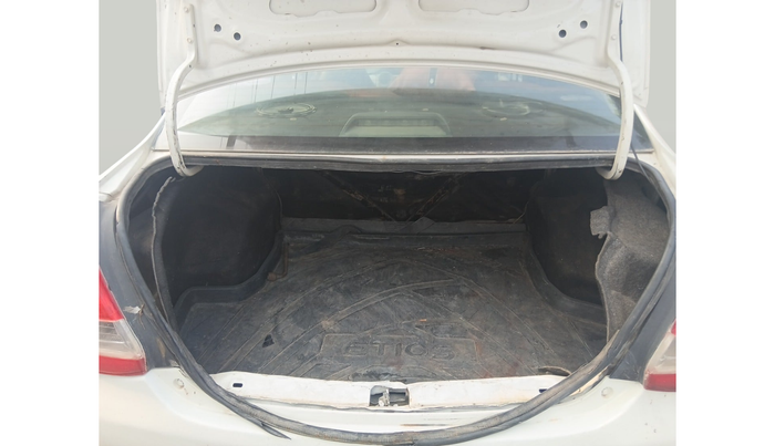 2012 Toyota Etios VD, Diesel, Manual, 1,38,083 km, exterior