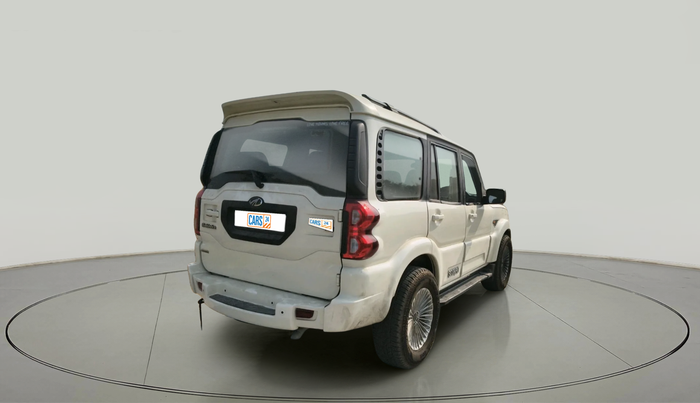 2016 Mahindra Scorpio S10 AT, Diesel, Automatic, 99,437 km, exterior