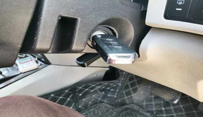 2016 Mahindra Scorpio S10 AT, Diesel, Automatic, 99,437 km, interior