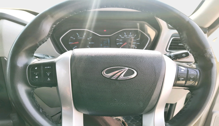 2016 Mahindra Scorpio S10 AT, Diesel, Automatic, 99,437 km, interior