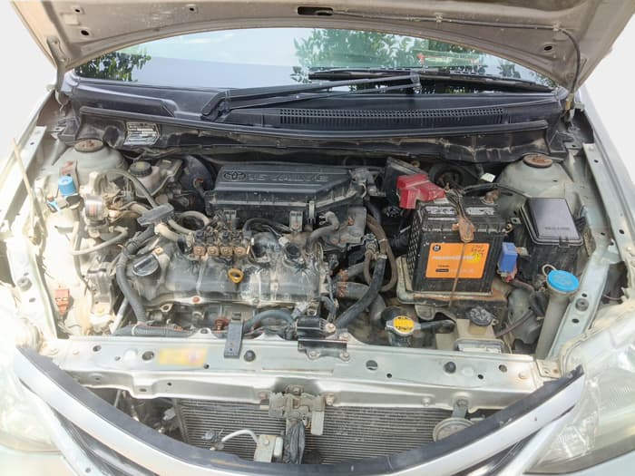 2011 Toyota Etios V, Petrol, Manual, 1,32,660 km, exterior