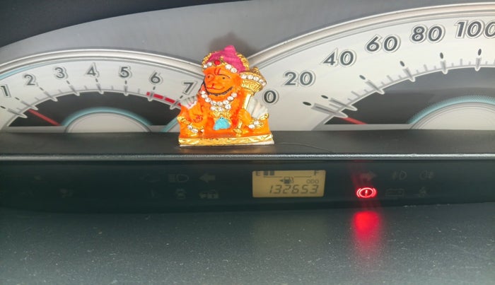 2011 Toyota Etios V, Petrol, Manual, 1,32,653 km, interior