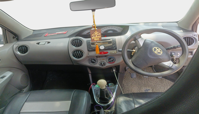 2011 Toyota Etios V, Petrol, Manual, 1,32,653 km, interior