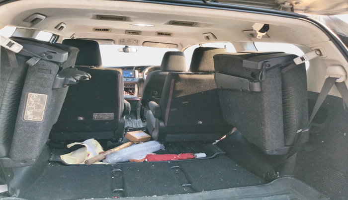 2017 Toyota Innova Crysta 2.8 GX AT 7 STR, Diesel, Automatic, 1,17,671 km, interior