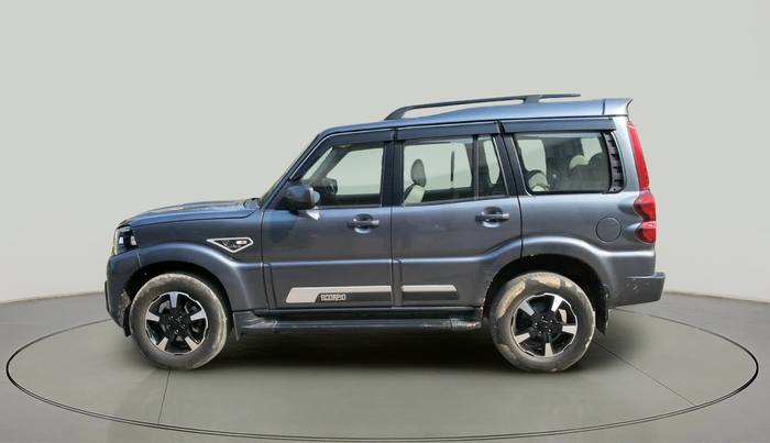 2022 Mahindra SCORPIO CLASSIC S11 MT 7S CC, Diesel, Manual, 26,416 km, exterior