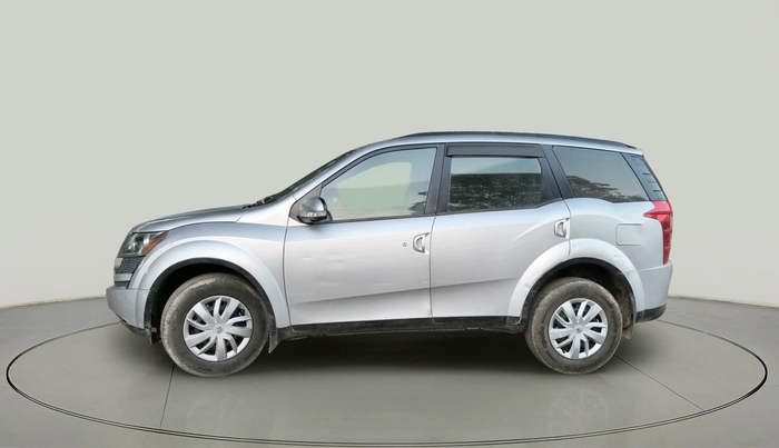 2014 Mahindra XUV500 W6, Diesel, Manual, 1,03,776 km, exterior