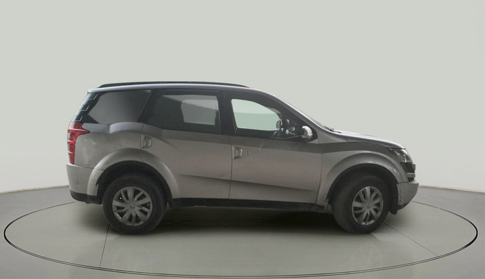 2014 Mahindra XUV500 W6, Diesel, Manual, 1,03,776 km, exterior