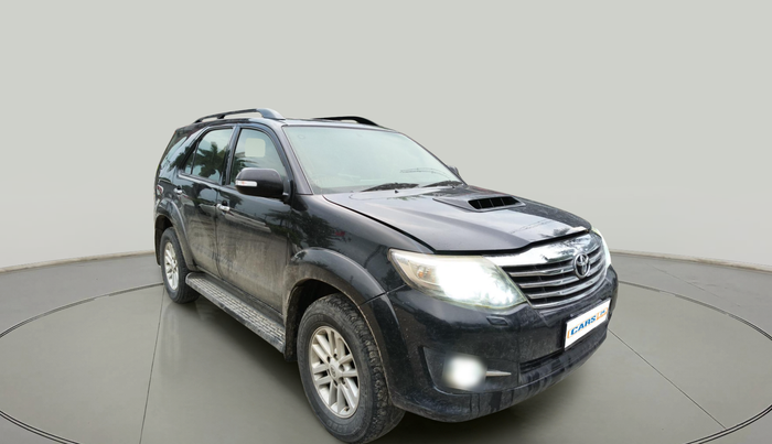 2013 Toyota Fortuner 3.0 4X2 AT, Diesel, Automatic, 92,132 km, exterior