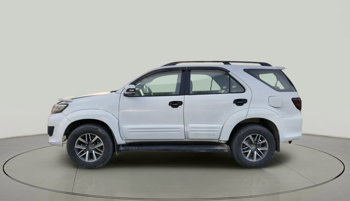 2012 Toyota Fortuner 3.0 4X2 AT, Diesel, Automatic, 1,80,000 km, exterior