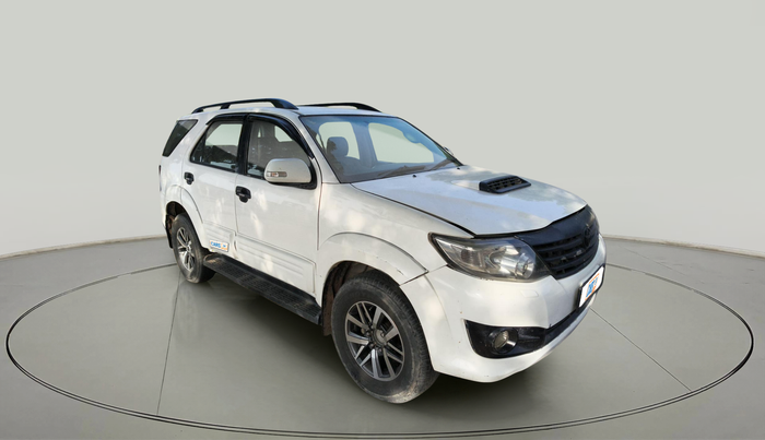 2012 Toyota Fortuner 3.0 4X2 AT, Diesel, Automatic, 1,80,000 km, exterior