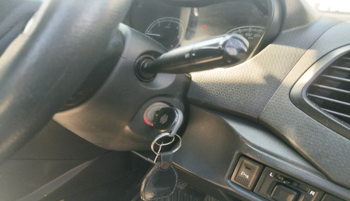 2016 Maruti Vitara Brezza VDI, Diesel, Manual, 90,806 km, interior