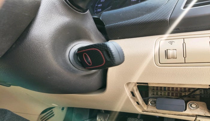 2012 Hyundai Verna FLUIDIC 1.6 CRDI SX, Diesel, Manual, 1,26,268 km, interior