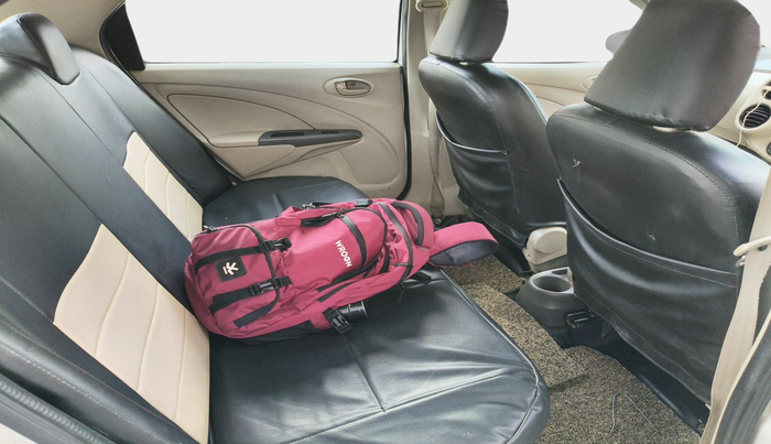 2014 Toyota Etios GD, Diesel, Manual, 1,81,286 km, interior
