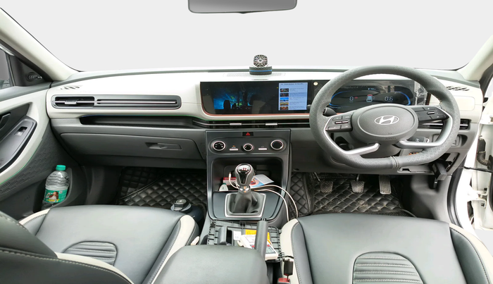 2025 Hyundai Creta E 1.5 PETROL, Petrol, Manual, 8,058 km, interior