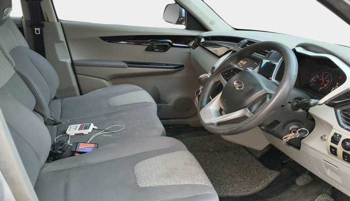 2017 Mahindra Kuv100 K8 D 6 STR, Diesel, Manual, 1,23,038 km, interior