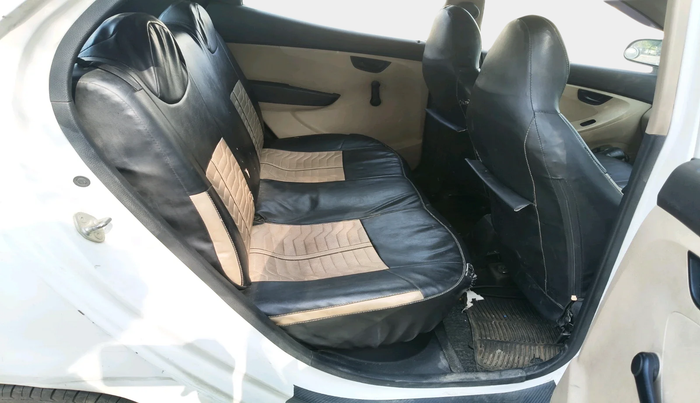 2014 Hyundai Eon MAGNA +, CNG, Manual, 1,31,606 km, interior