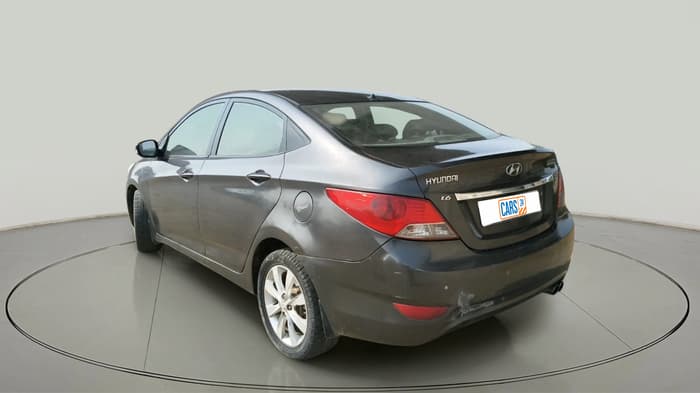 2011 Hyundai Verna FLUIDIC 1.6 CRDI SX, Diesel, Manual, 73,336 km, exterior