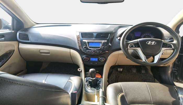 2011 Hyundai Verna FLUIDIC 1.6 CRDI SX, Diesel, Manual, 73,139 km, interior