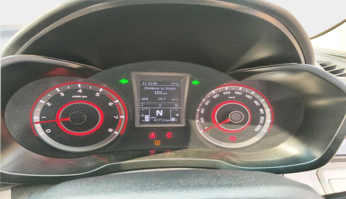 2021 Mahindra XUV300 W8 (O) 1.2 PETROL, Petrol, Manual, 41,711 km, interior