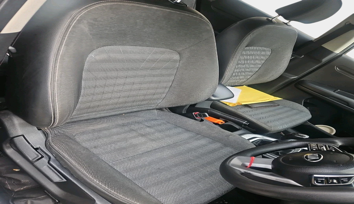 2020 KIA SONET HTK PLUS 1.0 IMT, Petrol, Manual, 1,05,000 km, interior