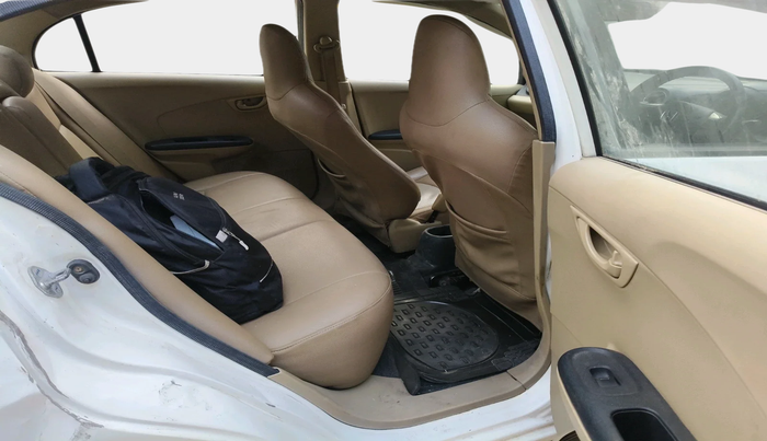 2015 Honda Amaze 1.2L I-VTEC VX, Petrol, Manual, 1,15,200 km, interior