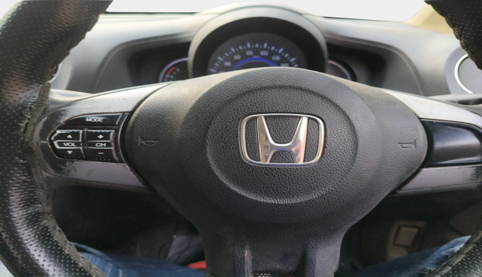 2015 Honda Amaze 1.2L I-VTEC VX, Petrol, Manual, 1,15,200 km, interior