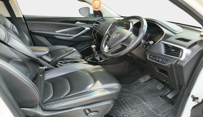 2020 MG HECTOR SHARP 2.0 DIESEL, Diesel, Manual, 1,26,402 km, interior