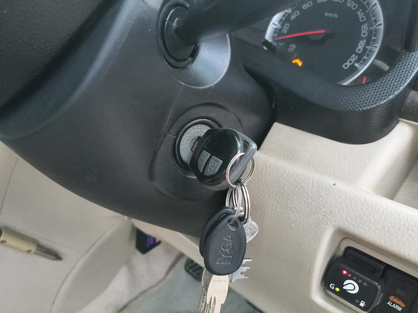 2015 Maruti Swift Dzire VXI, Petrol, Manual, 90,000 km, interior