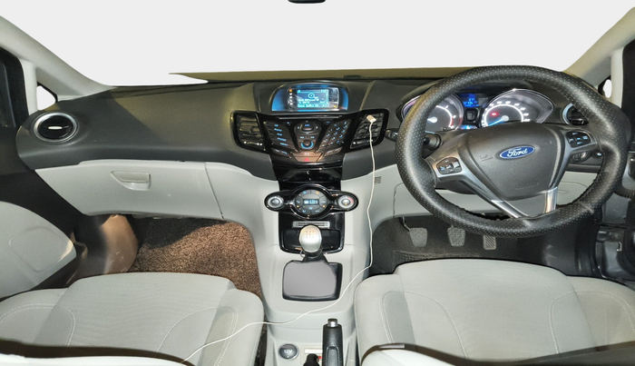 2014 Ford Fiesta TITANIUM DIESEL, Diesel, Manual, 82,706 km, interior