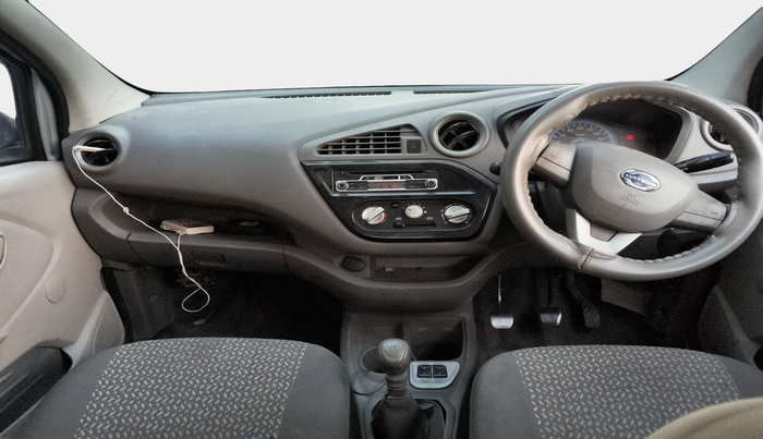 2016 Datsun Redi Go S 1.0, Petrol, Manual, 1,03,480 km, interior