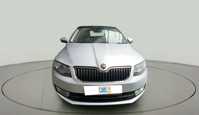 2015 Skoda Octavia AMBITION 2.0 TDI, Diesel, Manual, 85,830 km, exterior