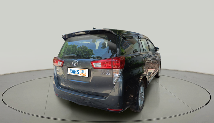 2017 Toyota Innova Crysta 2.4 VX 7 STR, Diesel, Manual, 1,35,664 km, exterior