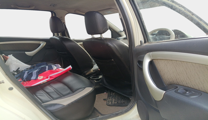 2014 Renault Duster 85 PS RXL DIESEL, Diesel, Manual, 1,30,878 km, interior