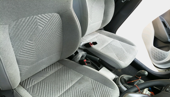 2024 Hyundai GRAND I10 NIOS MAGNA 1.2 KAPPA VTVT, Petrol, Manual, 2,961 km, interior