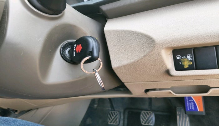 2020 Maruti Ertiga VXI CNG, Petrol, Manual, 97,582 km, interior